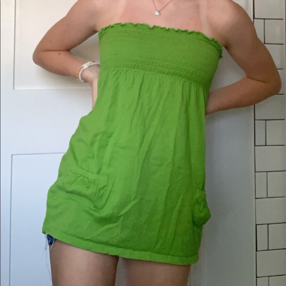 cute strapless top. super soft. never worn